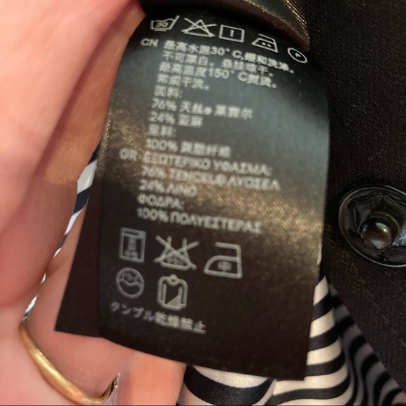 H&M Black Jacket/Blazer Ruffle Accent Sz 8 - Picture 8 of 8